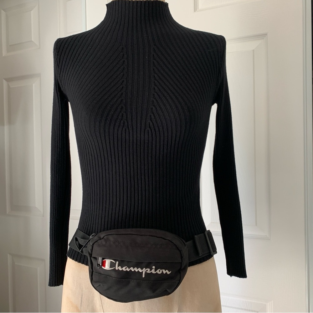 Champion City Fannypack Belt Bag Waist Bag Sporty Streetwear Athletic Festival